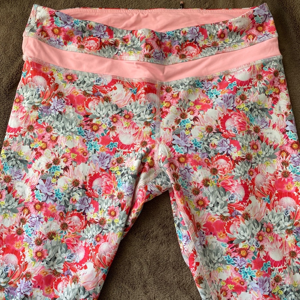 Lululemon crop leggings